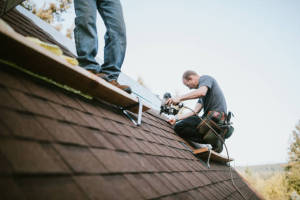 Local Roofers in Stonehill Coll, MA